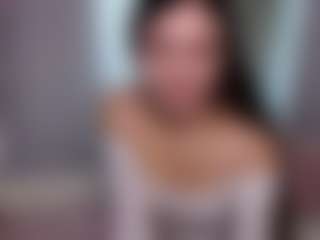 aliceqq's Live Sex Cam Show
