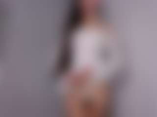 aliceqq's Live Sex Cam Show