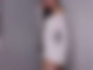 aliceqq's Live Sex Cam Show