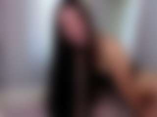 aliceqq's Live Sex Cam Show