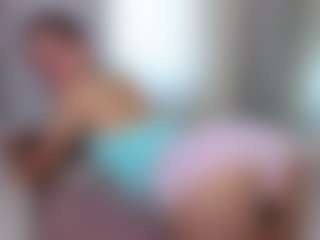 aliceqq's Live Sex Cam Show