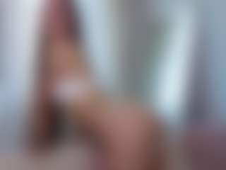 Live-Cam-Show mit aliceqq - Fingering auf Camsoda
