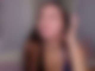aliceqq's Live Sex Cam Show