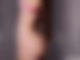 aliceqq's Live Sex Cam Show