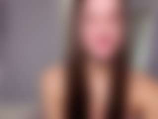 aliceqq's Live Sex Cam Show