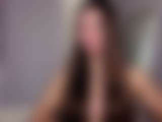 aliceqq's Live Sex Cam Show