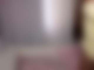 aliceqq's Live Sex Cam Show