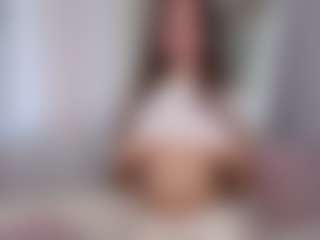 aliceqq's Live Sex Cam Show