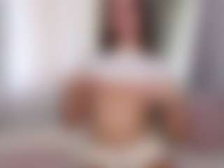 aliceqq's Live Sex Cam Show