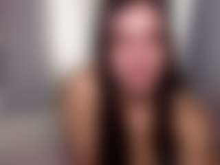 aliceqq's Live Sex Cam Show