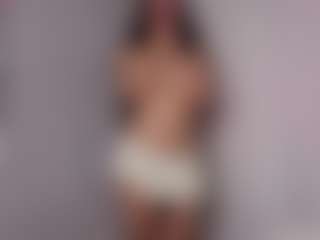 aliceqq's Live Sex Cam Show