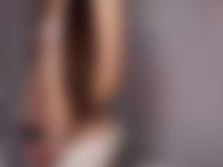 aliceqq's Live Sex Cam Show