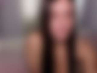 aliceqq's Live Sex Cam Show