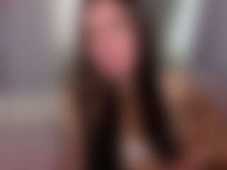aliceqq's Live Sex Cam Show