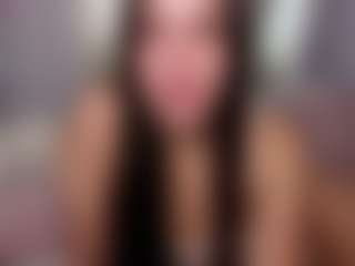 aliceqq's Live Sex Cam Show