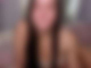 aliceqq's Live Sex Cam Show
