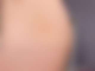 aliceqq's Live Sex Cam Show
