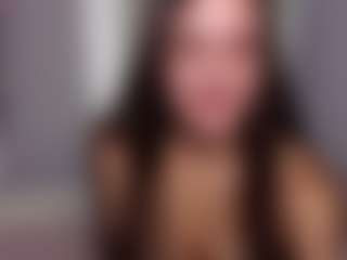 aliceqq's Live Sex Cam Show