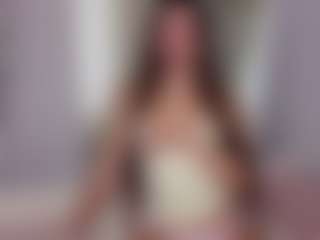aliceqq's Live Sex Cam Show