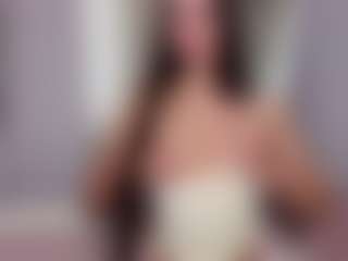 aliceqq's Live Sex Cam Show