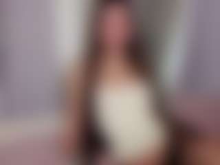 aliceqq's Live Sex Cam Show