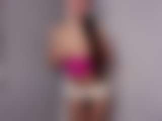 aliceqq's Live Sex Cam Show