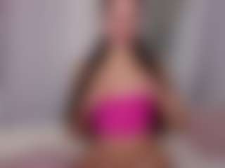 aliceqq's Live Sex Cam Show
