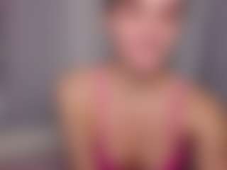 aliceqq's Live Sex Cam Show
