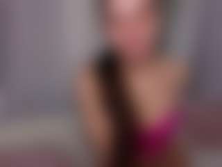 aliceqq's Live Sex Cam Show