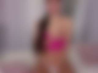 aliceqq's Live Sex Cam Show