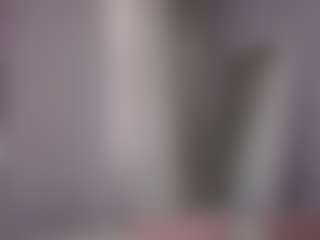 aliceqq's Live Sex Cam Show
