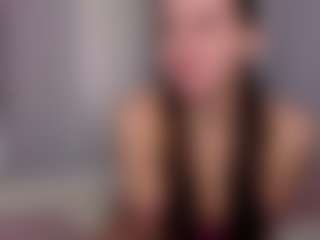 aliceqq's Live Sex Cam Show