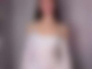 aliceqq's Live Sex Cam Show