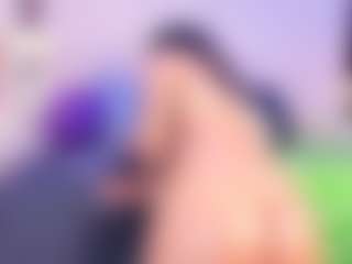 emmawilliams's Live Sex Cam Show