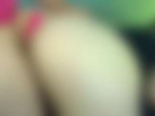 Live cam show with JeremmyAndStacy - Brown Hair on Camsoda