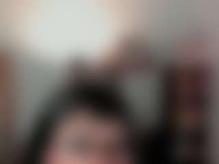 Live cam show with Vivian - Brown Hair on Milf Play