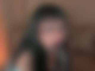 Live cam show with Vivian - Bedroom on pussylord.com