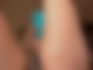 Live cam show with Vivian - Bedroom Brown Hair on fuklive.com