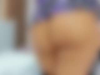 Live cam show with MADYROWAN - Colombia on Cam Slut