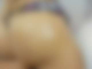 Live cam show with MADYROWAN - Colombia Young Adult on x69.live