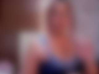 Live cam show with MADYROWAN - Tease on Uber Horny