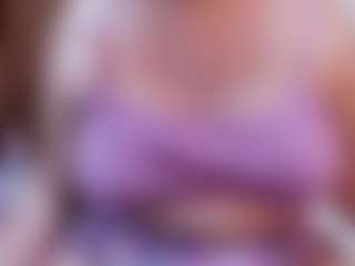 Live cam show with MADYROWAN - Latina on madthumbs | colombia