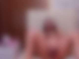 Live cam show with MADYROWAN - Red Hair Teen (18+) on UwU Esports