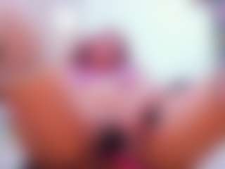Live cam show with MADYROWAN - Red Hair Teen (18+) on AdultVida.com