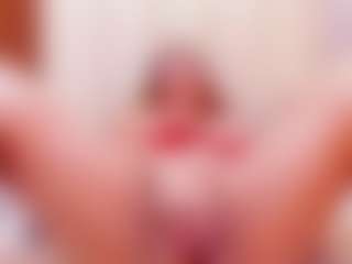 Live cam show with MADYROWAN - Red Hair Young Adult on Hubzter Live