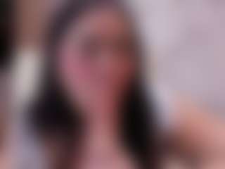 Live cam show with MADYROWAN - Normal on googirlz