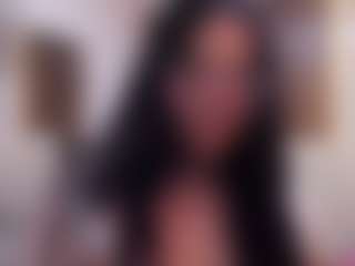 Live cam show with MADYROWAN - Thick on TottyGirls