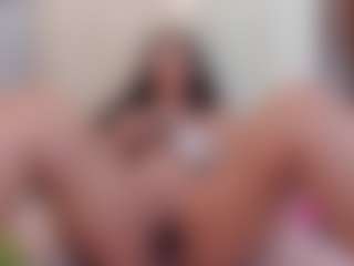 Live cam show with MADYROWAN - Deepthroat on live.xheat.ai