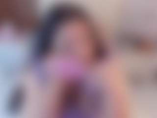 Live cam show with MADYROWAN - Colombia on justonemore.cc