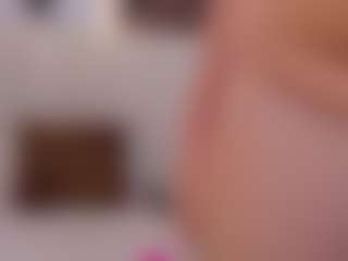 Spettacolo in cam dal vivo con MADYROWAN - BBW su Camsoda